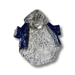 Top paw quilted coat for a dog pet size M